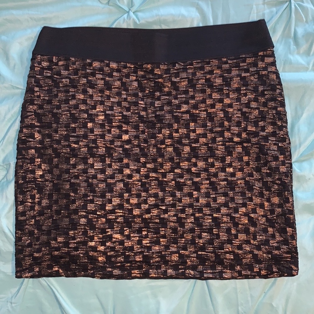 Large Black & Gold Ruched Mini Skirt